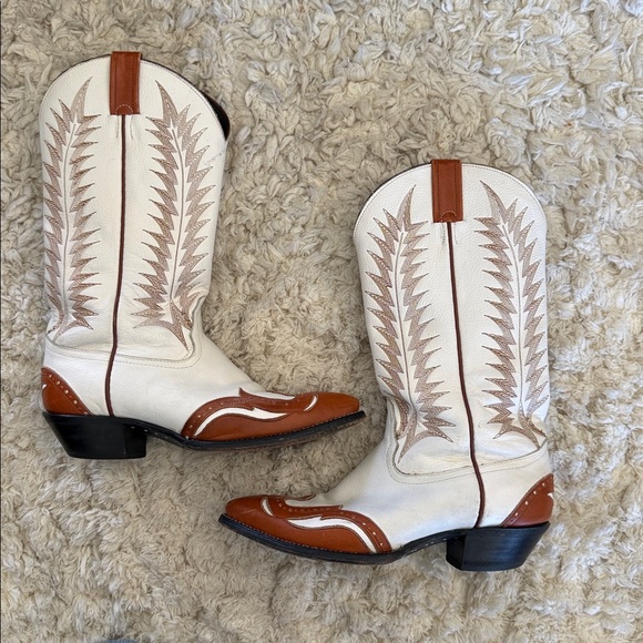 Tony Lama white and brown cowboy boots two toned wing tip vintage collectors 8 - Picture 5 of 12